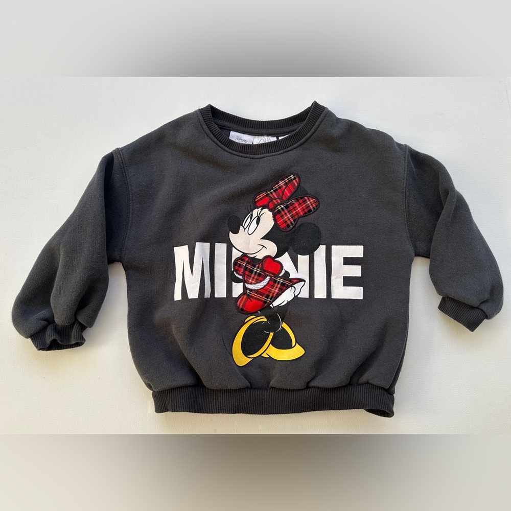 Zara girl’s Disney Black and Red Minnie Mouse Sweatshirt. | Size 2-3T.